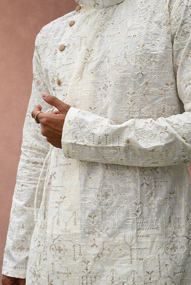 Ivory Ghost: The All-Over Angrakha