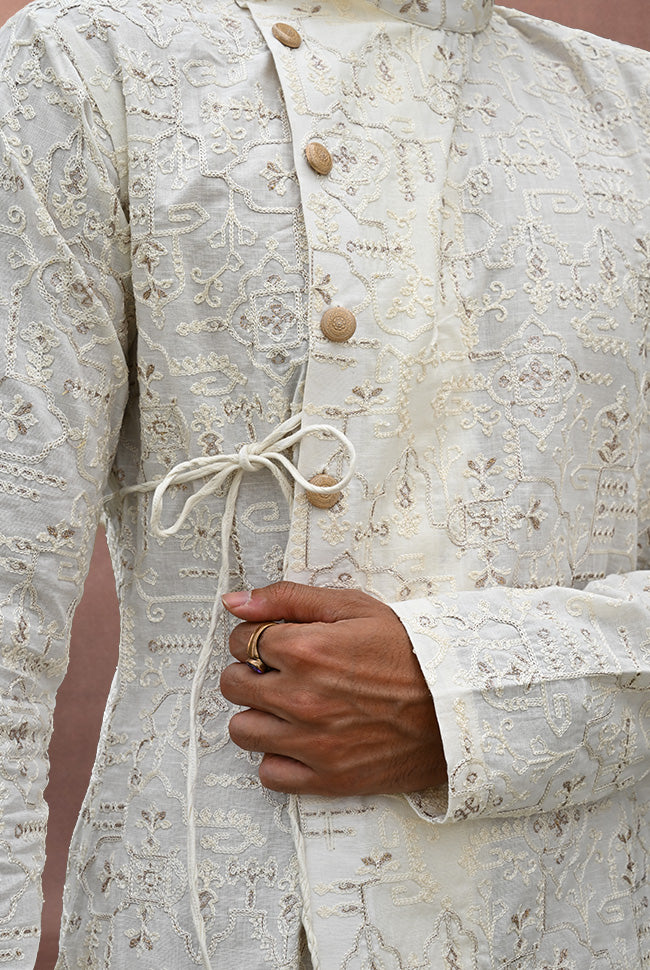 Ivory Ghost: The All-Over Angrakha